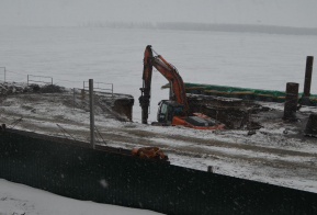 Причальную стенку городской набережной реконструируют в Комсомольске-на-Амуре